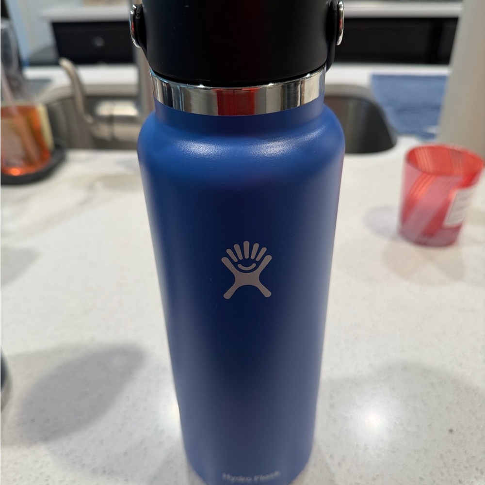 Hydro Flask Cobalt Blue Bottle